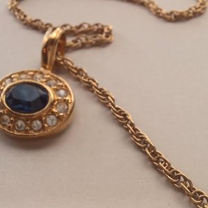 Vintage Avon Gold Tone Blue Gem and Rhinestones Pendant on Rope Chain Necklace