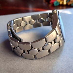 Armitron Diamond Mens Blue Face Link Bracelet Quartz Watch, New Battery