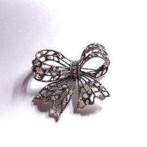 Vintage Liz Claiborne Silver Tone and Rhinestones Openwork Bow Brooch, 1980's Brooch
