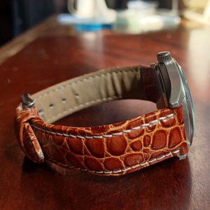 American Eagle Mens Quartz Wrist Watch 13059, Leather band, New Battery