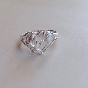 Sterling Silver Heart "Mom" Ring Made in Peru, Size 6.75, Gift for Mom, New Mom, Wife