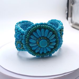 Vintage Southwestern Dyed Turquoise Howlite Beaded Cuff Bracelet