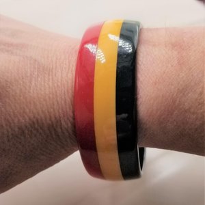 Vintage Genuine Bakelite Laminate "Red White and Blue" Bangle Bracelet