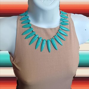 Dyed Turquoise Howlite Spiky Southwestern Fan Fringe Collar Necklace