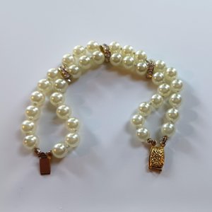Charming Vintage Faux Pearls and Rhinestones Beaded Bracelet