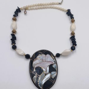 Lee Sands Mother of Pearl Inlay Large Lily Pendant Beaded Necklace