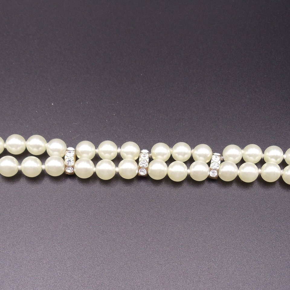 Charming Vintage Faux Pearls and Rhinestones Beaded Bracelet