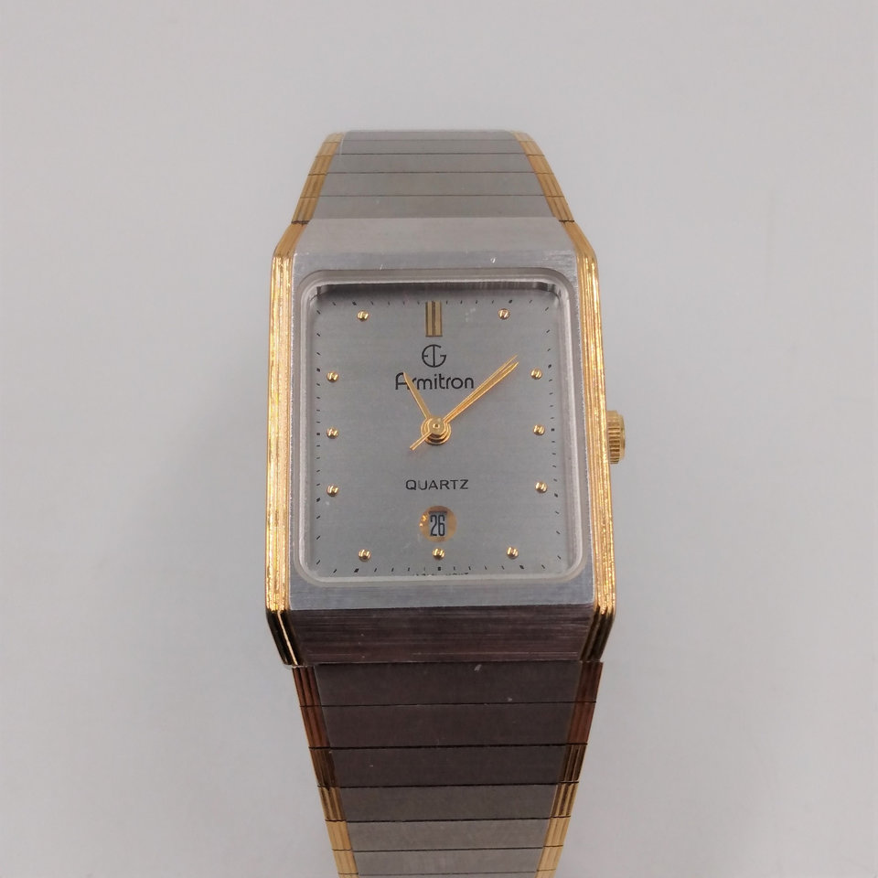 Sleek Vintage Armitron 2 Tone Ladies Quartz Analog Watch, New Battery Runs