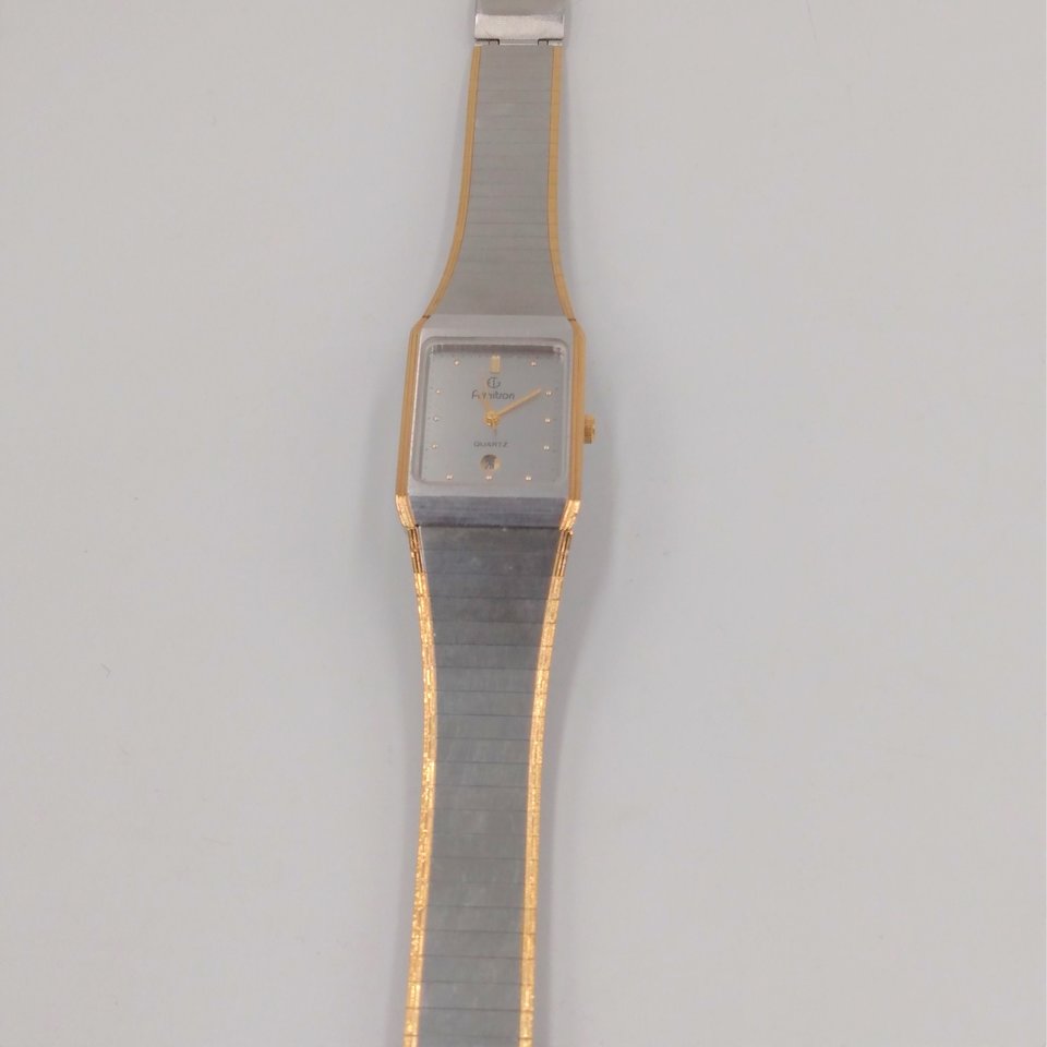 Sleek Vintage Armitron 2 Tone Ladies Quartz Analog Watch, New Battery Runs