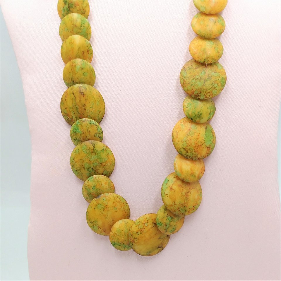 Bakelite Golden Yellow with Green and Orange Swirls Overlapping Disks Beaded Necklace