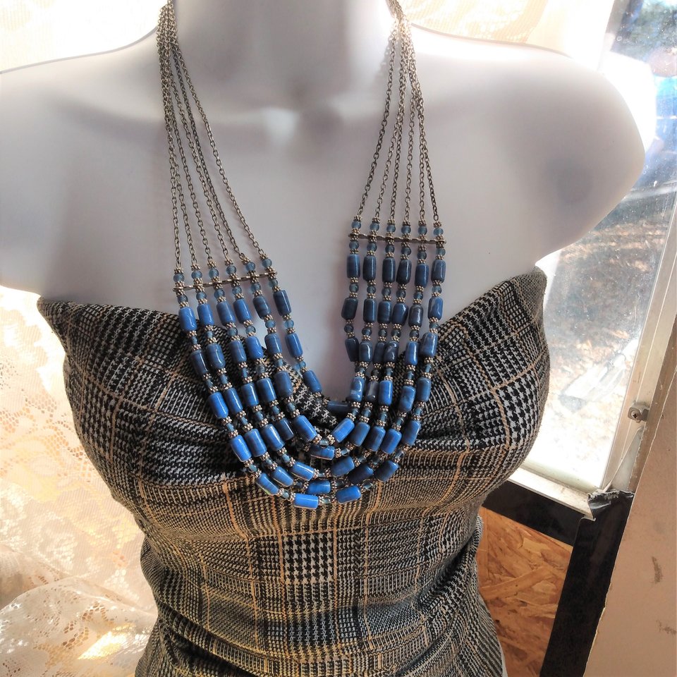 Silver Tone Multi- Strand Periwinkle Blue Barrel Beaded Bib Statement Necklace, Vintage
