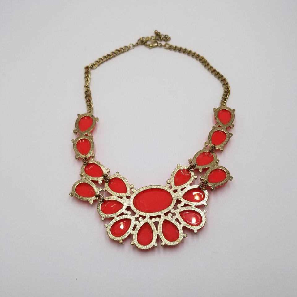 Bold 80's Vintage Gold Tone and Bright Red  Faceted Cabochons and Rhinestone Accents Bib Statement Necklace