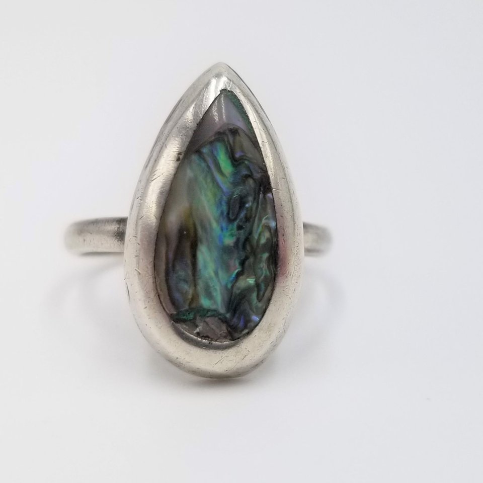 Pleasant Vintage Mexican Abalone and Sterling Silver Teardrop Ring Size 5.5