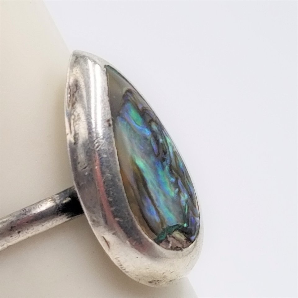 Pleasant Vintage Mexican Abalone and Sterling Silver Teardrop Ring Size 5.5