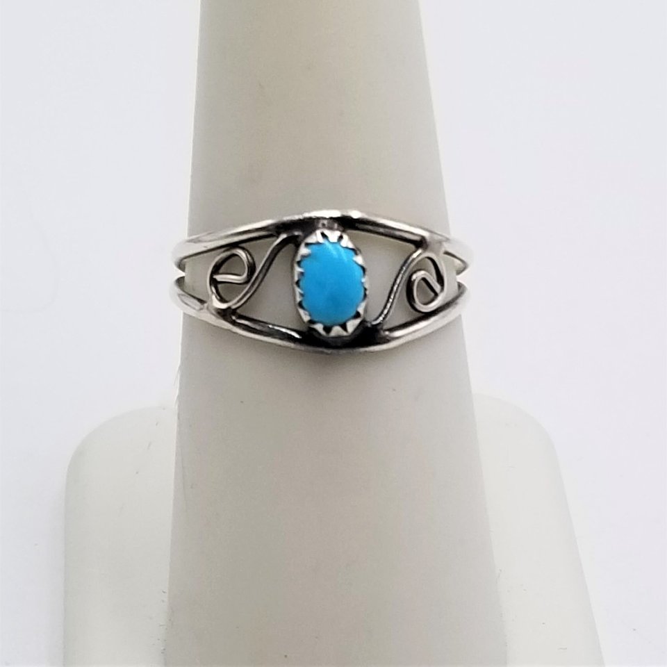 Vintage Southwestern Sterling Silver Swirls Turquoise Ring Size 7
