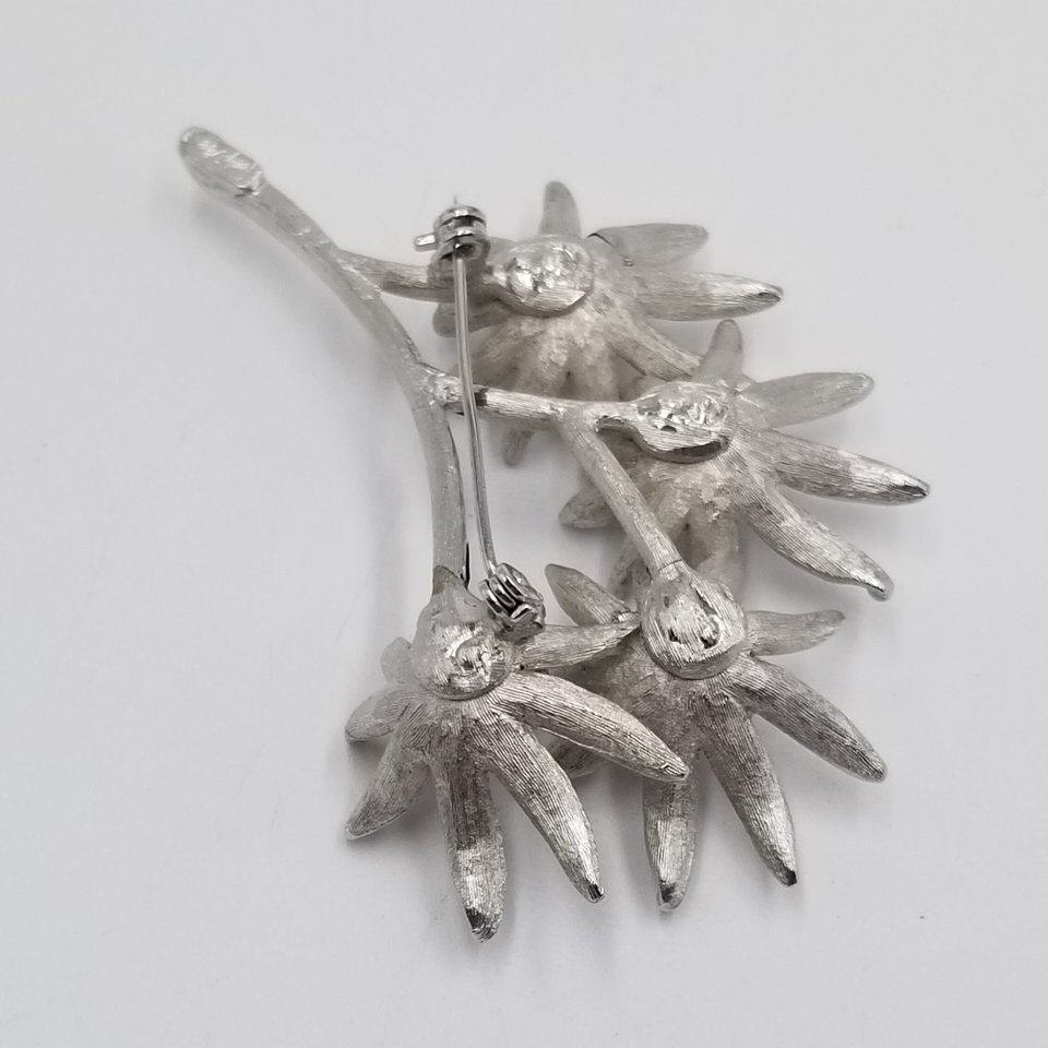 Vintage Signed Judy Lee Mid Century Silver Tone Multi-Flower Brooch