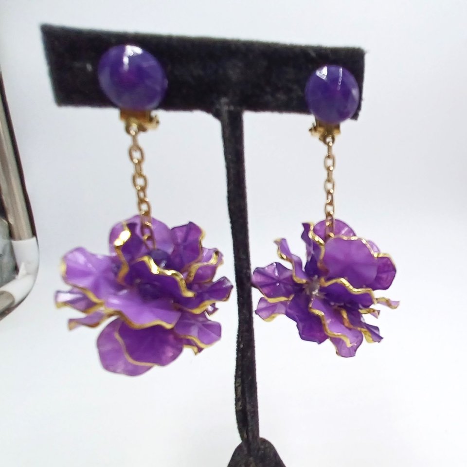 Hong Kong Purple Petal Vintage  Bracelet and Earrings Jewelry Set