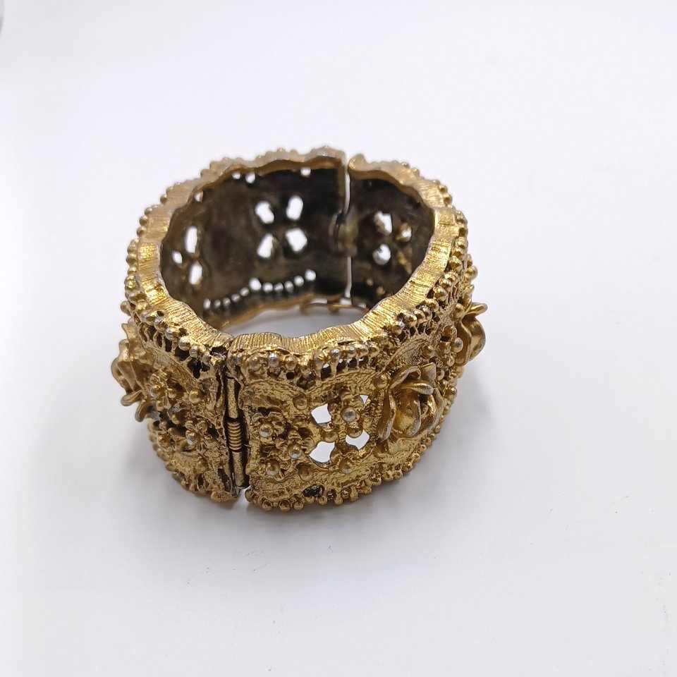 Vintage Tortolani Gold Tone Chunky Hinged Roses Clamper Bracelet