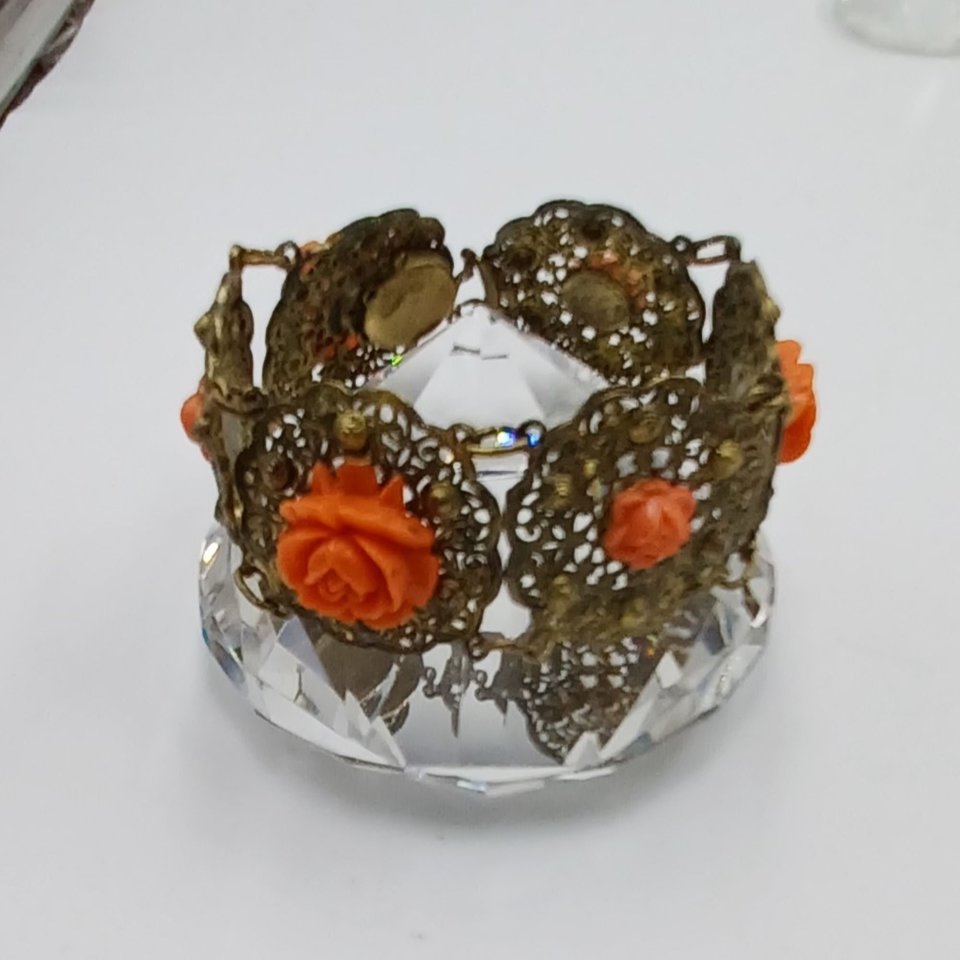 Vintage Gold Tone Panel Bracelet with Orange Celluloid Roses