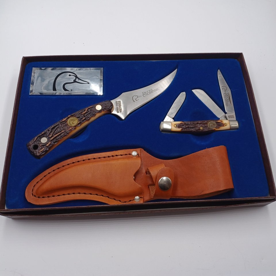 Schrade USA Uncle Henry for Ducks Unlimited- 2 Knife Set with Leather Sheath, NIB