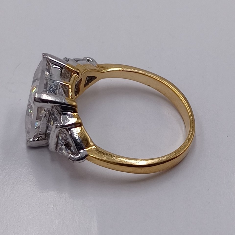 18K Gold Plated 5+ Carat Princess Cut Cubic Zirconia Ladies Ring, Size 7