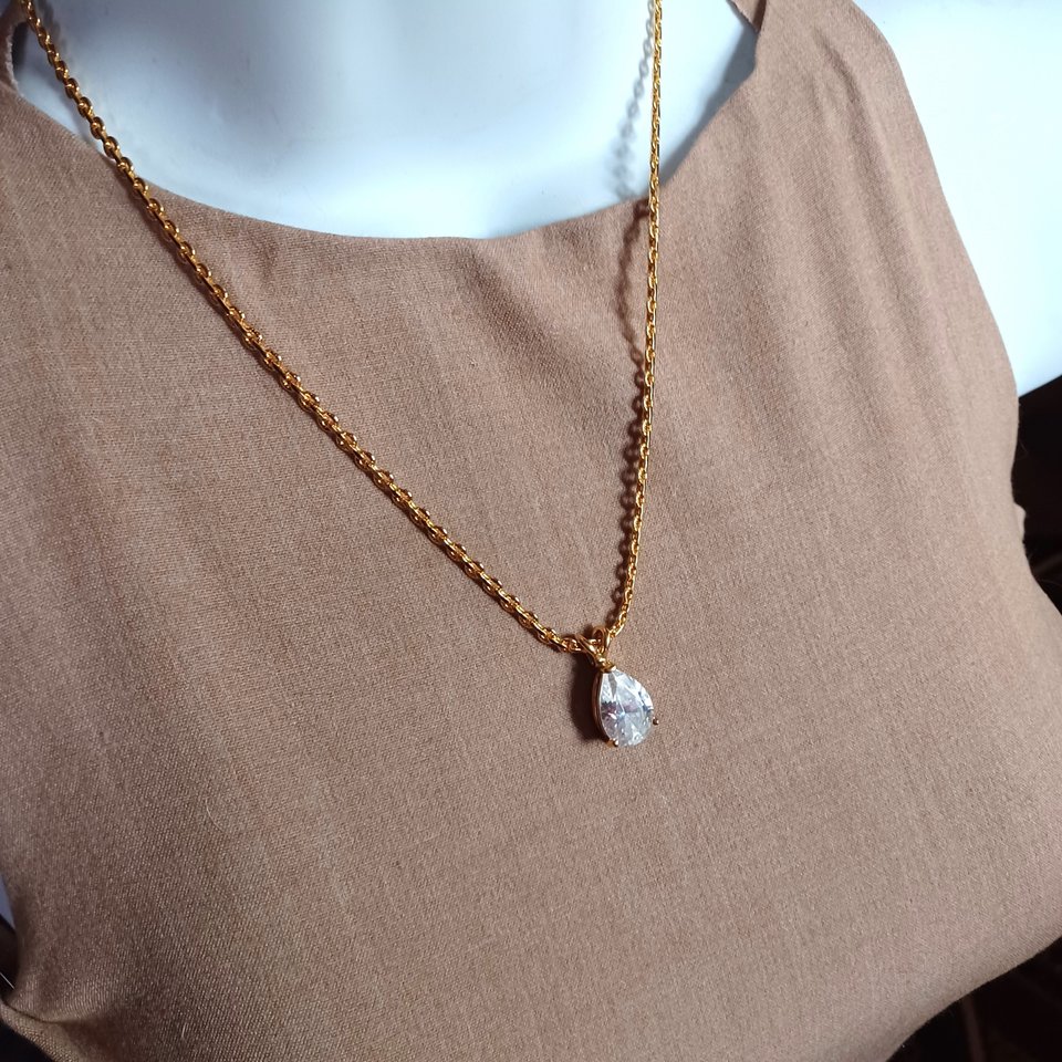 Huge Gold Plated Teardrop Cubic Zirconia Pendant  with a fancy Gold Plated Chain Necklace