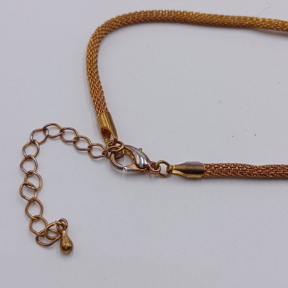 Lia Sophia, "Gold Digger" Gold Tone Wire Wrap Pendant, Chain and Matching Earrings Jewelry Set