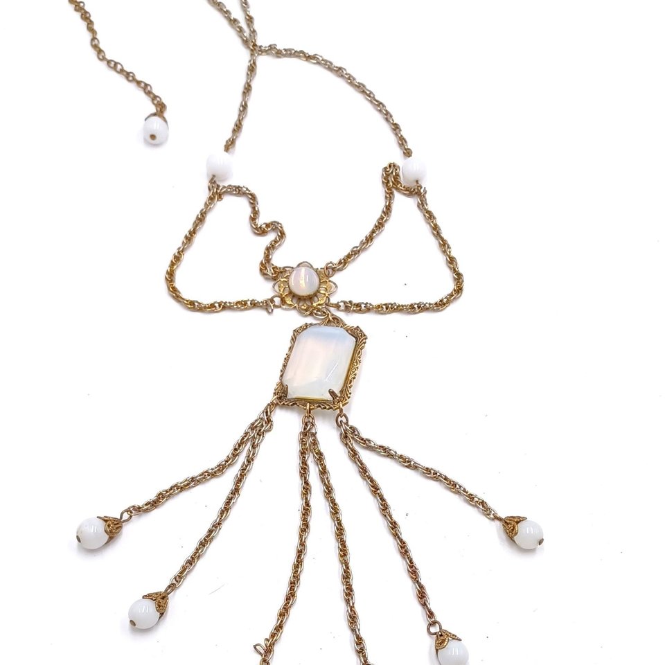 Vintage Gold Tone Milk Glass and Moon Stone Pendant Tassle Necklace