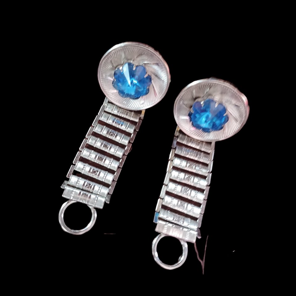Silver Tone and Blue Stone Wrap Around Southwestern Mens Cufflinks