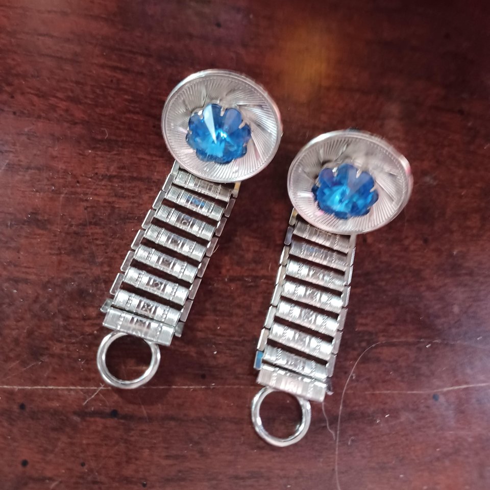 Silver Tone and Blue Stone Wrap Around Southwestern Mens Cufflinks