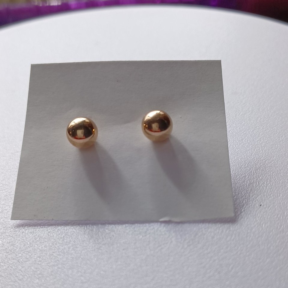 Vintage Imperial World Inc. 10K Gold 5mm Ball Stud Earrings