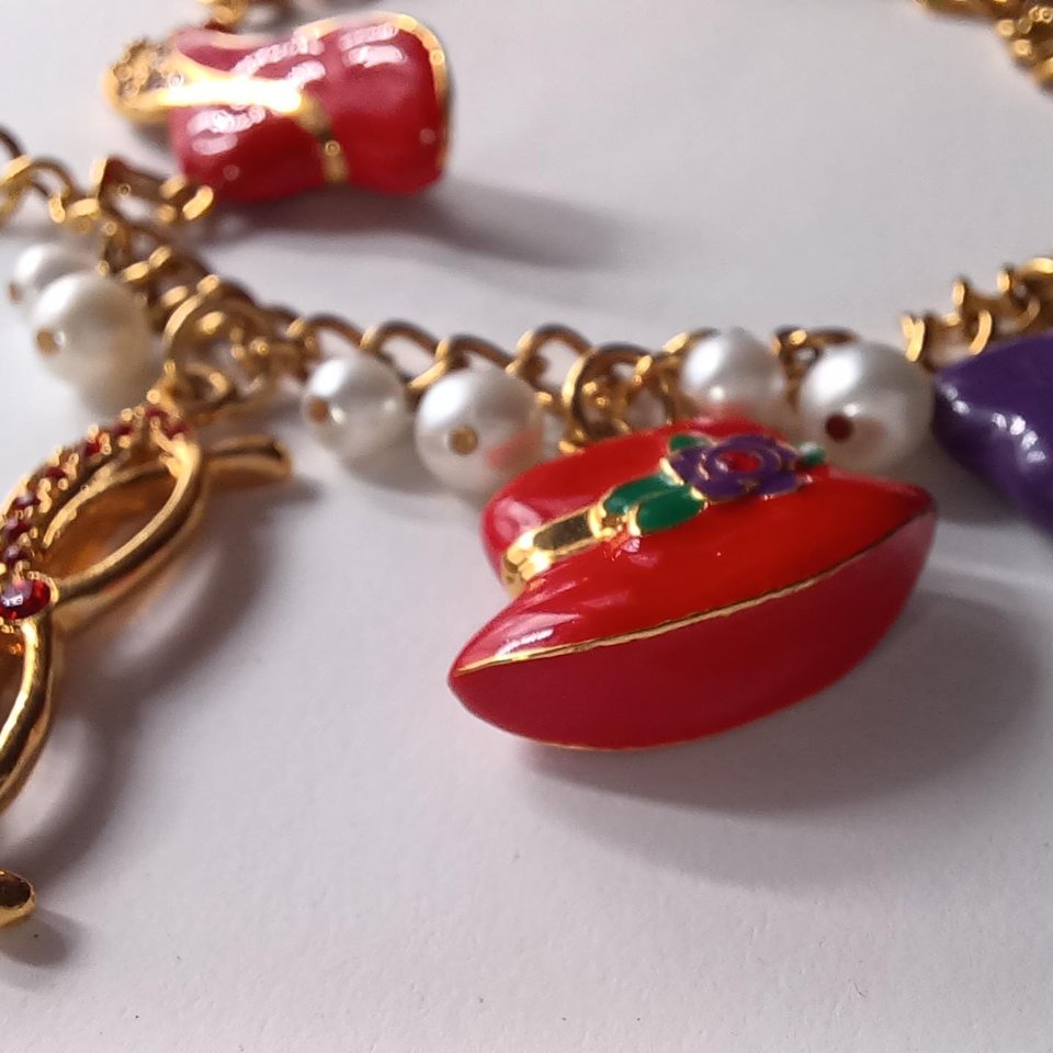 Danbury Mint Red Hat Society Gold Plated Charm Bracelet