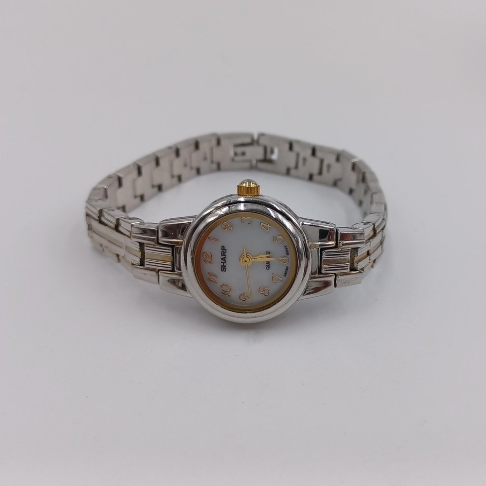 Ladies SHARP Silver Tone Quartz Wrist Watch- New Battery
