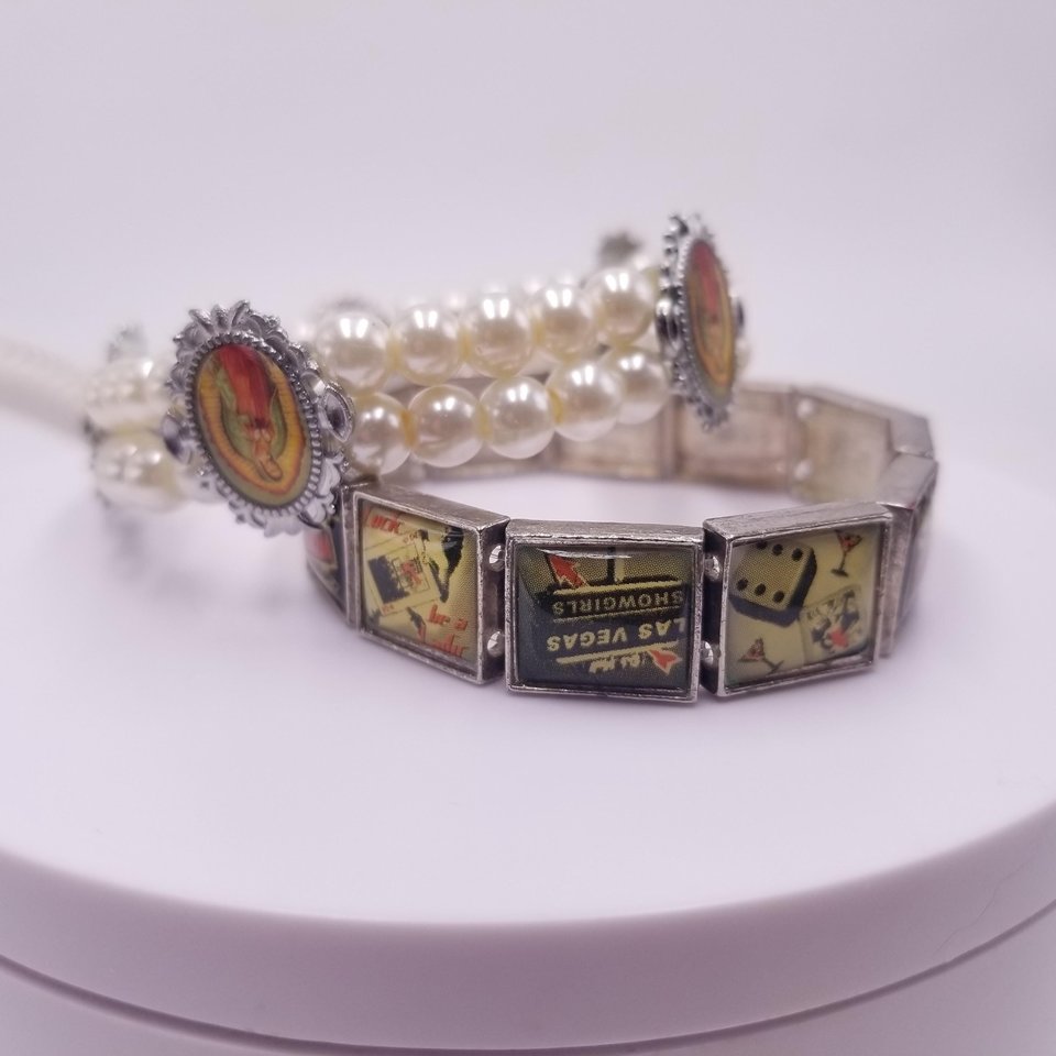 Two Vintage Rockabilly Stretch Bracelets, Faux Pearl and Las Vegas, Retro Bracelets