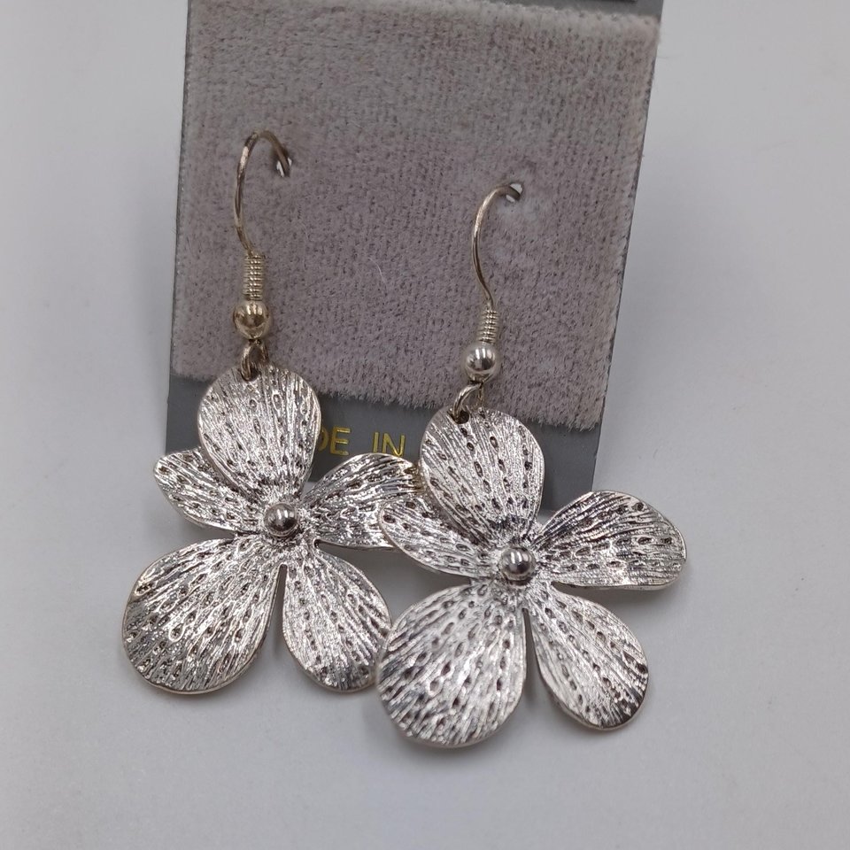 5 pairs of Silver Tone Fashion Pierced Earrings for Women