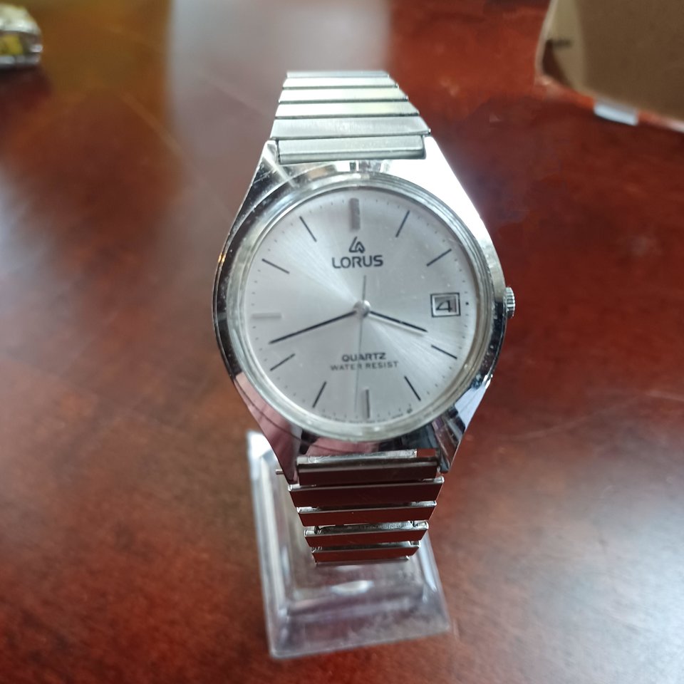 Mens Lorus Quartz Wrist Watch, Y5728020 A1, RunsQ