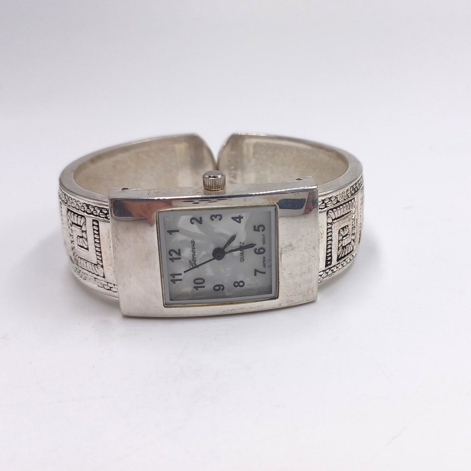 Silver Tone Geneva Platinum Ladies Southwest Design Clamper Bracelet Watch