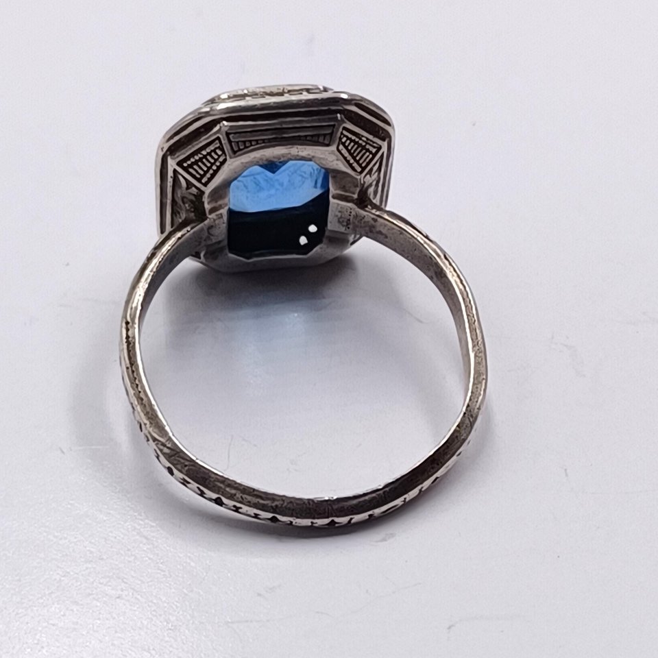 Antique  Art Deco Sterling Silver Blue Stone Ladies Ring, Size 6.75