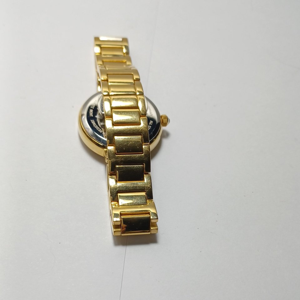 AKRIBOS XXIV Gold Tone Diamond Dial Ladies Quartz Wrist Watch- New Battery