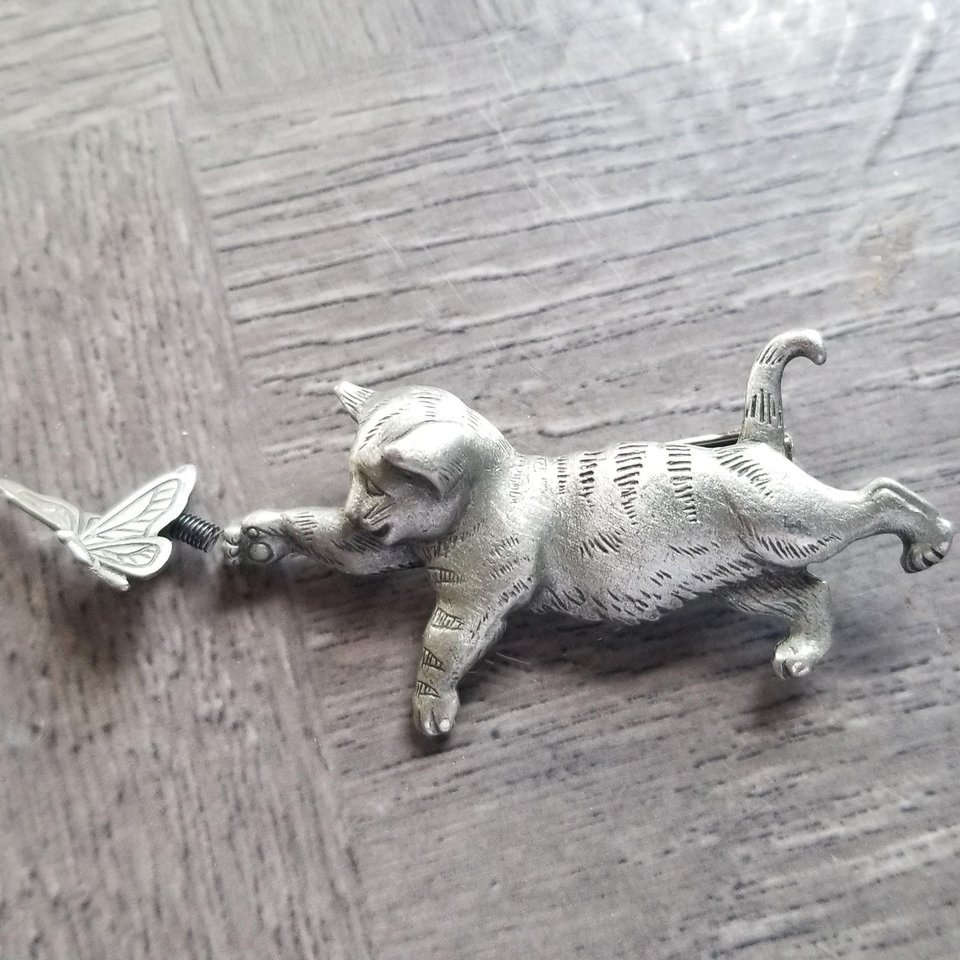 A Collection of 4 JJ Jonette Artifacts Brooches, Collectible