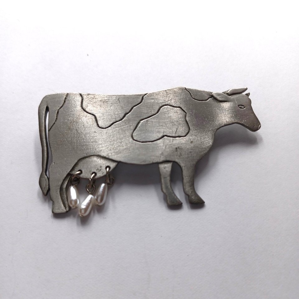 A Collection of 4 JJ Jonette Artifacts Brooches, Collectible