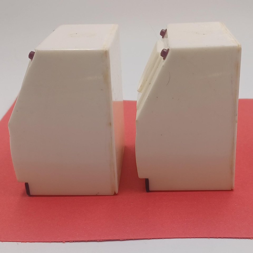 Small Plastic White Westinghouse Washer and Dryer Salt and Pepper Shaker Set, Mid Century