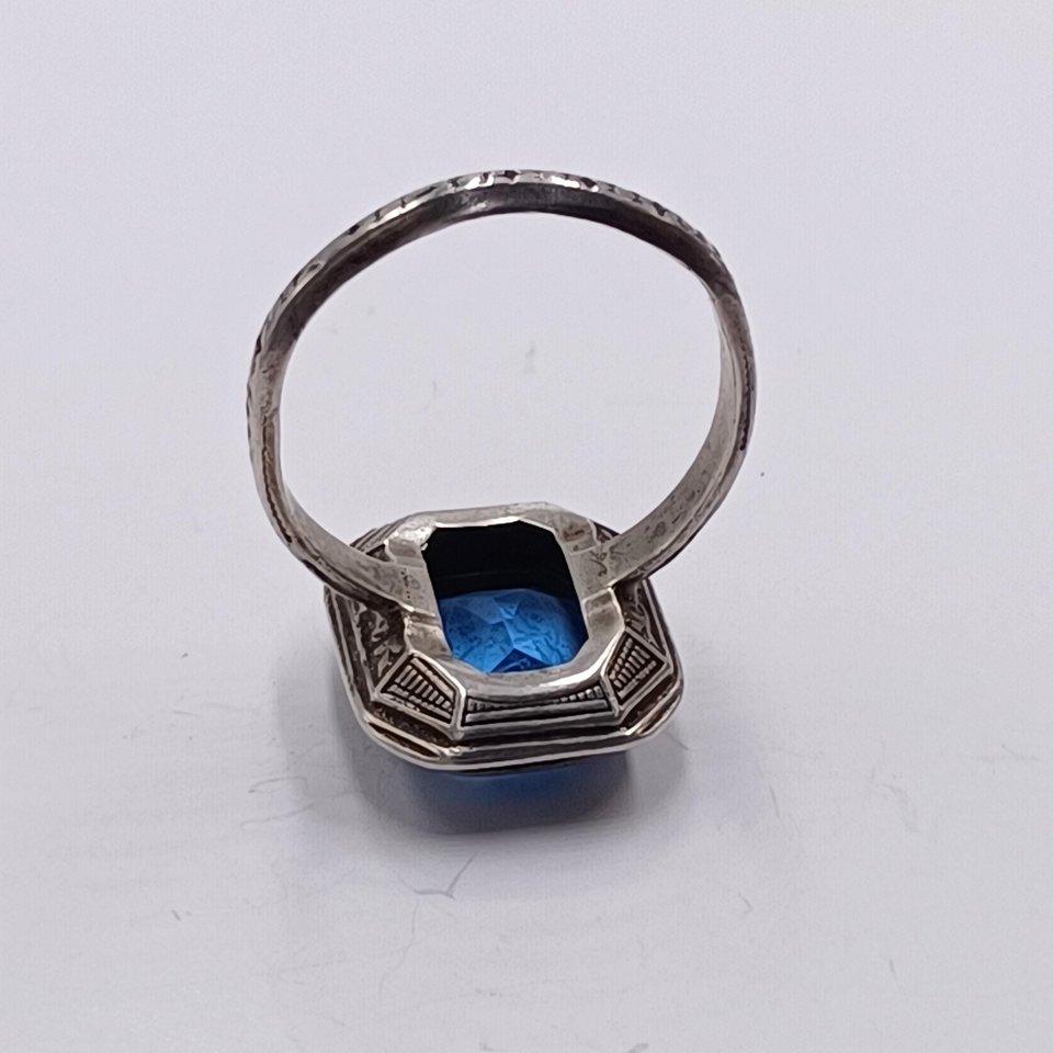 Antique  Art Deco Sterling Silver Blue Stone Ladies Ring, Size 6.75
