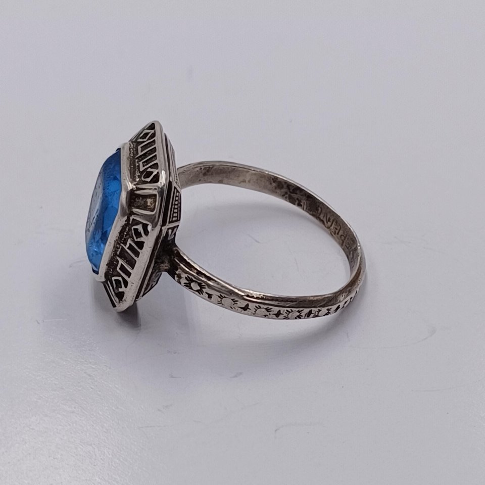 Antique  Art Deco Sterling Silver Blue Stone Ladies Ring, Size 6.75