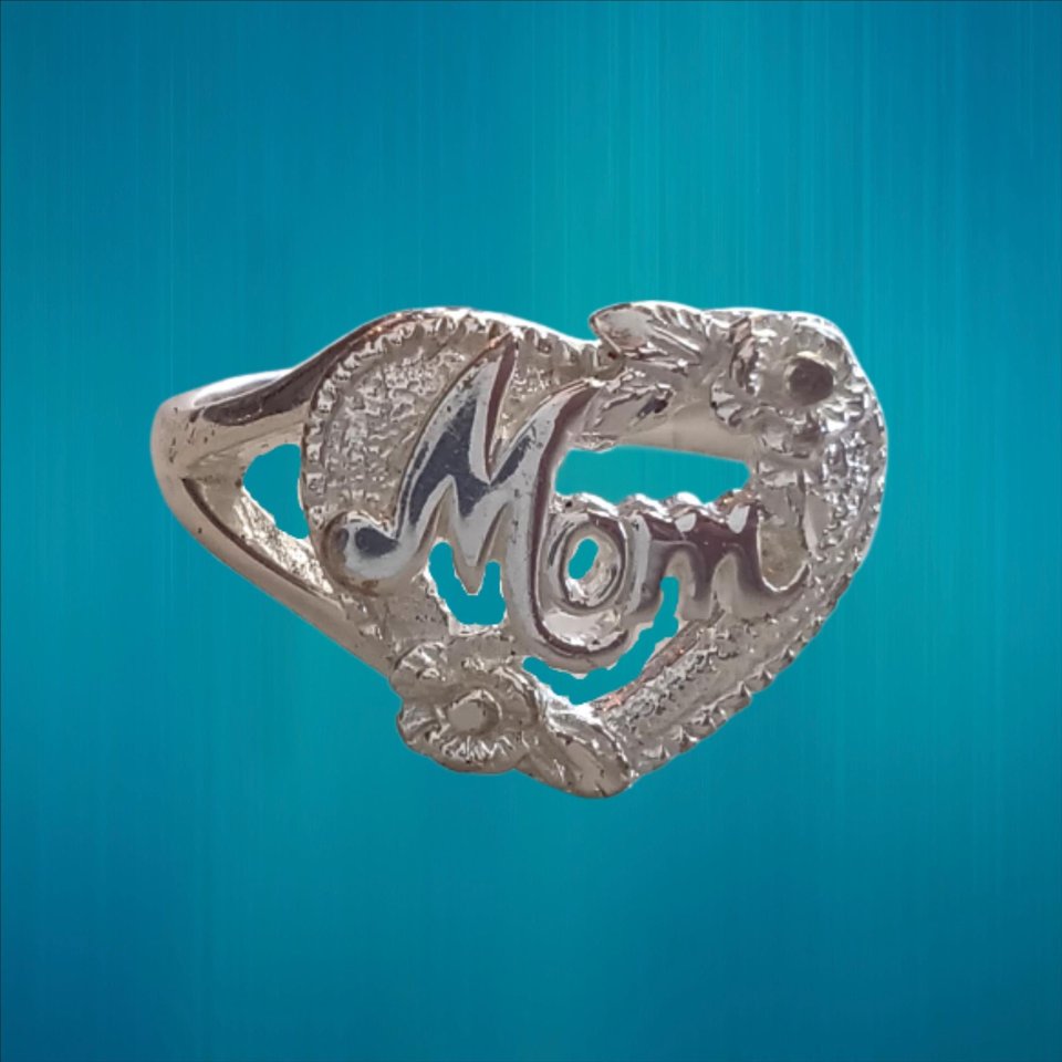 Sterling Silver Heart "Mom" Ring Made in Peru, Size 6.75, Gift for Mom, New Mom, Wife