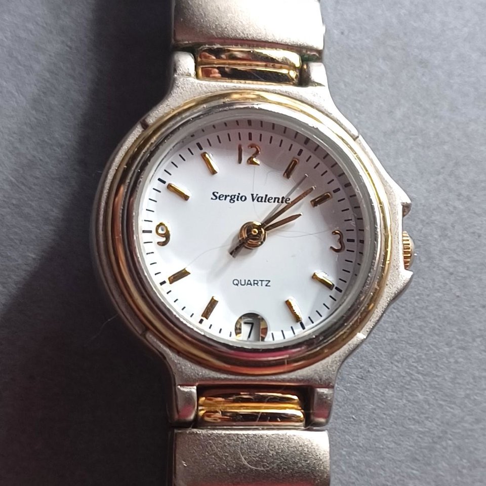 Vintage Sergio Valente Ladies Metal Link Bracelet Quartz Wrist Watch