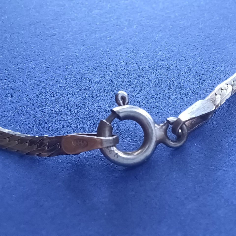 Sterling Silver  and Large Rose Quartz Oval Bezel Set Cabochon Pendant Necklace