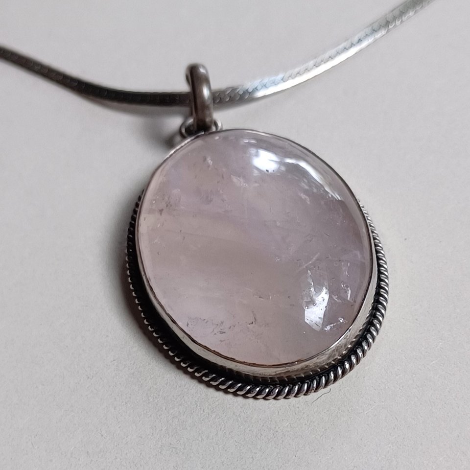 Sterling Silver  and Large Rose Quartz Oval Bezel Set Cabochon Pendant Necklace