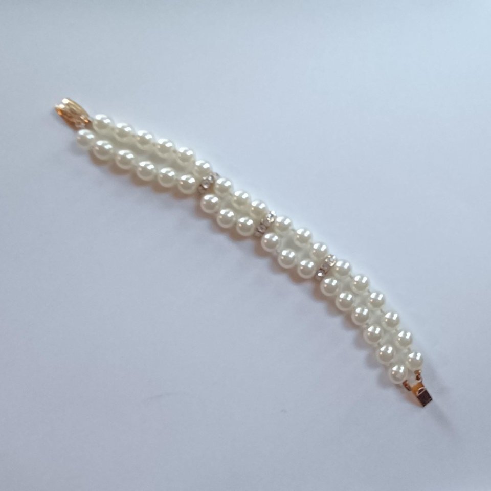 Charming Vintage Faux Pearls and Rhinestones Beaded Bracelet