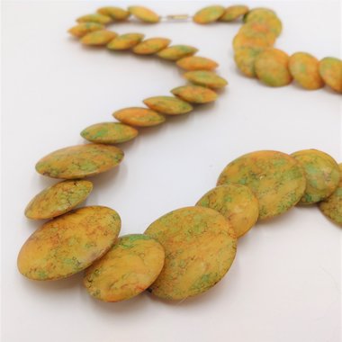 Bakelite Golden Yellow with Green and Orange Swirls Overlapping Disks Beaded Necklace